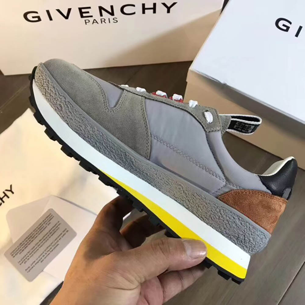 givenchy tr3 runner