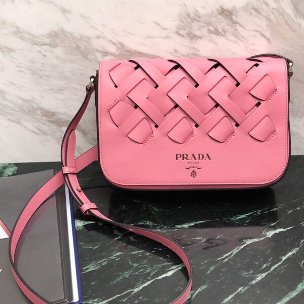 Prada Leather shoulder bag with large woven motif Pink