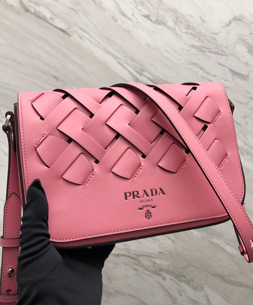 Prada Leather shoulder bag with large woven motif Pink - Image 7