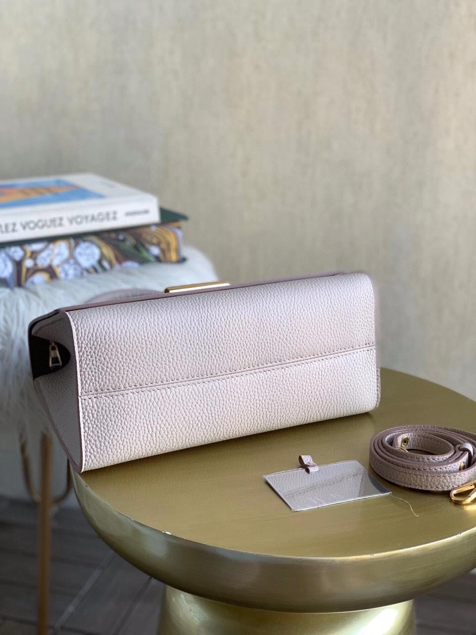 LV TWIST ONE HANDLE BEIGE BAG MM - Image 7