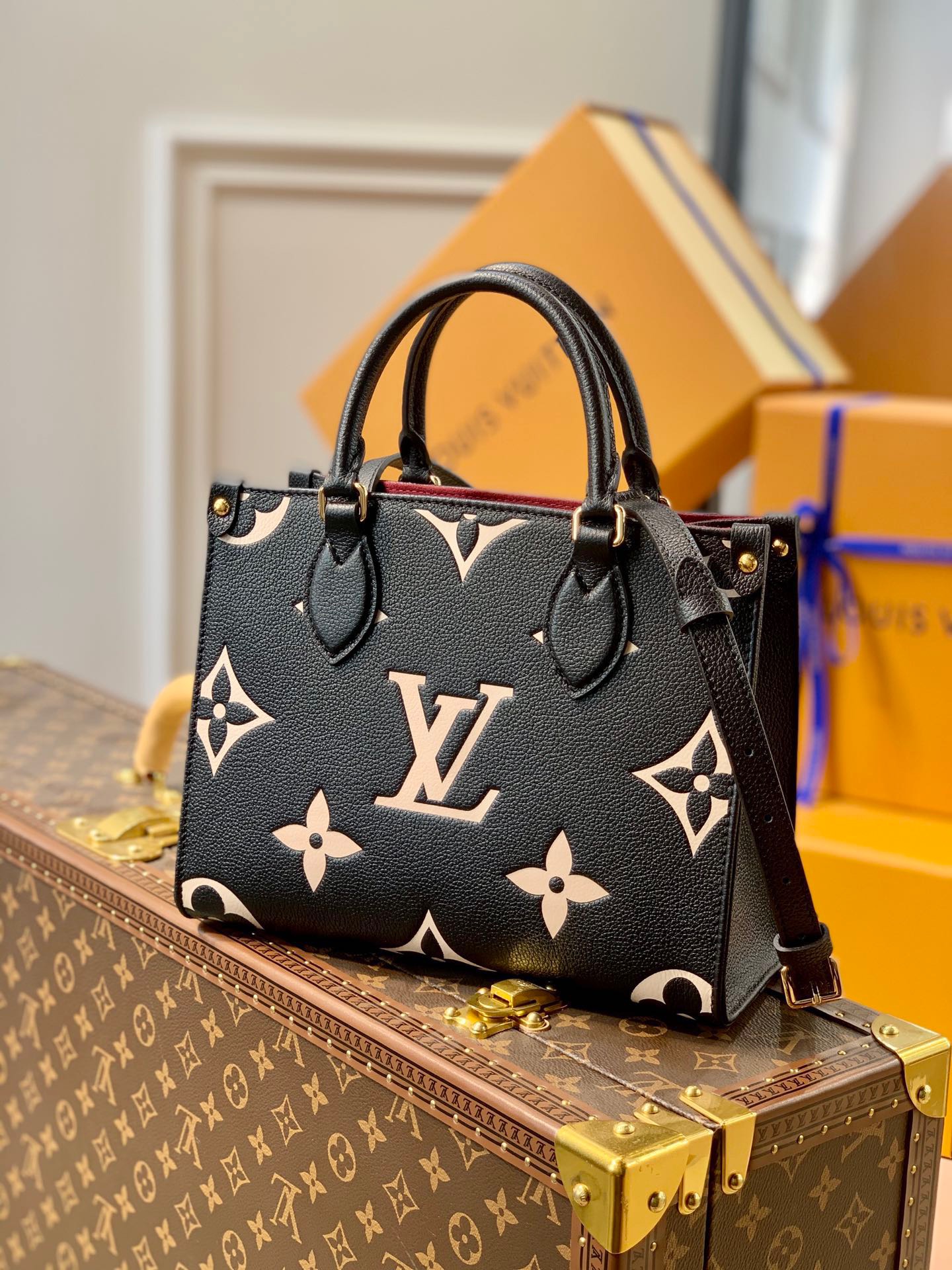 LOUIS VUITTON ONTHEGO PM BLACK BAG M45659 - Replica Bags and Shoes ...