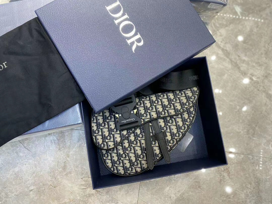 Men's Dior Saddle Bag Beige and Black Dior Oblique Jacquard - Image 2