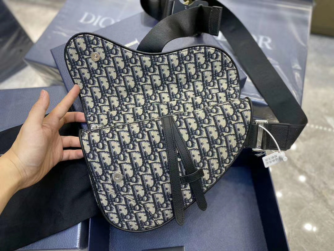 saddle wallet gray dior oblique jacquard