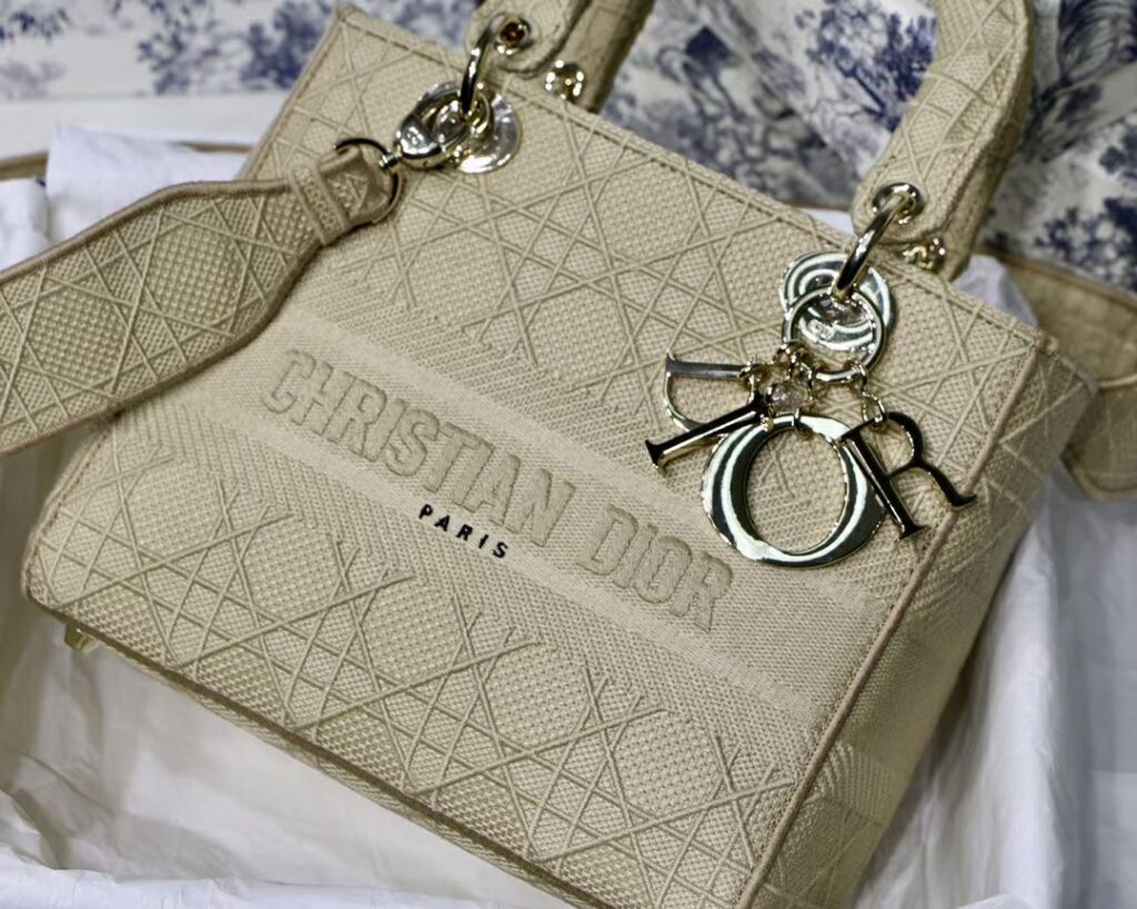 dior id beige