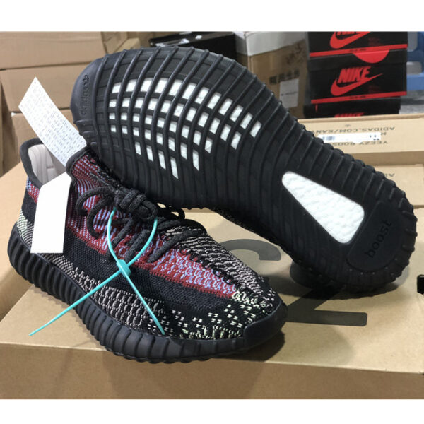 yeezy yecheil real vs fake