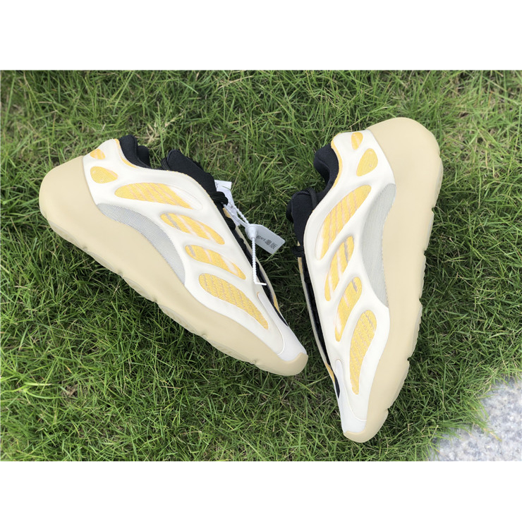 Yeezy Boot 700 V3 "Srphym" - Image 4