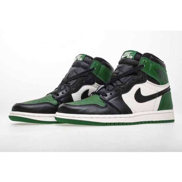 Air 1 Retro High OG Sneaker