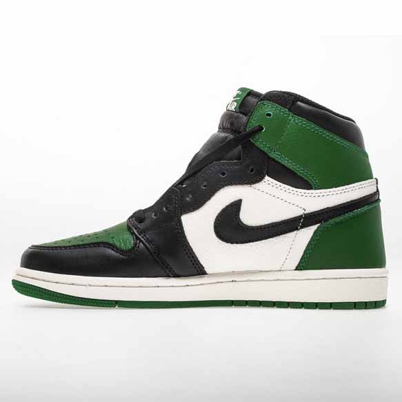 Air 1 Retro High OG Sneaker - Image 4