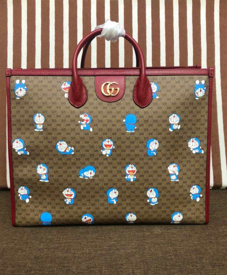 gucci doraemon shoulder bag