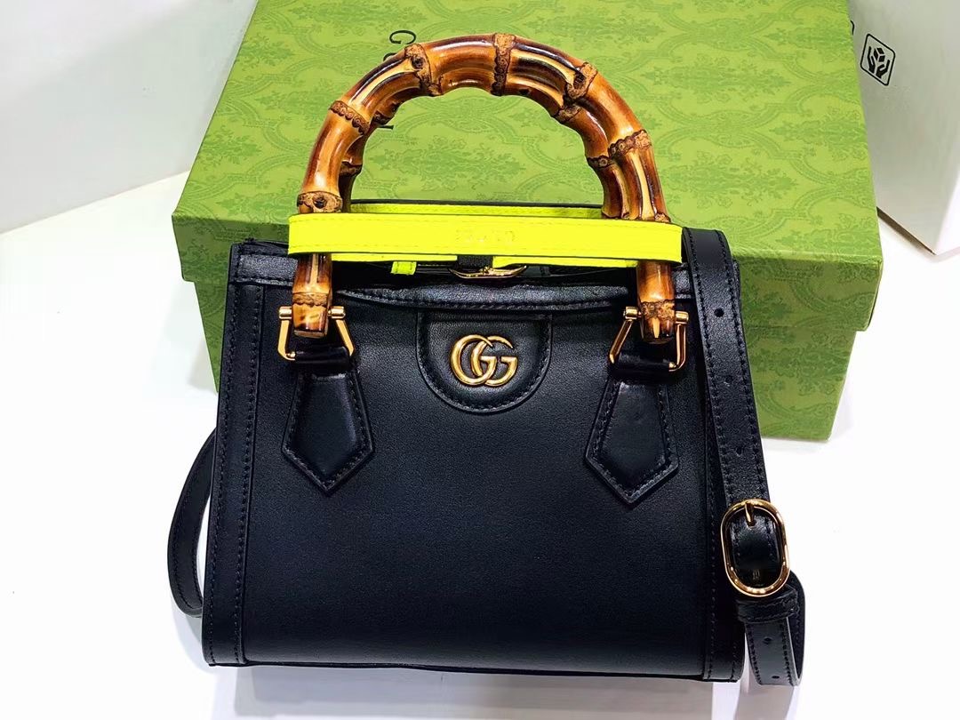 GUCCI DIANA TOTE MINI BAG BLACK - Image 4