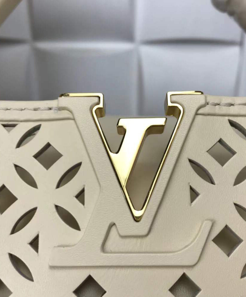Louis Vuitton Capucines BB M57228 Cream - Image 9
