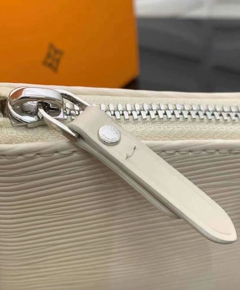 Louis Vuitton Easy Pouch On Strap M80471 M80479 M80480 M80483 - Image 6