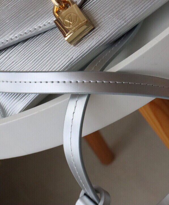 Louis Vuitton Padlock On Strap M80682 M80819 - Image 7