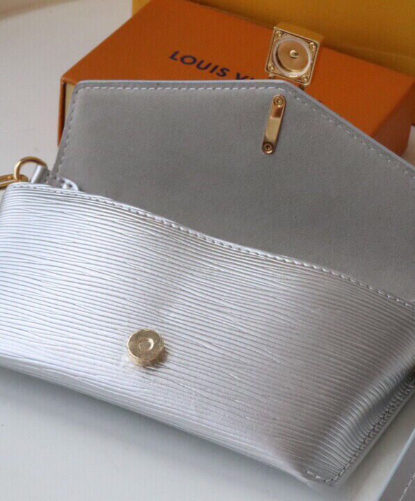 Louis Vuitton Padlock On Strap M80682 M80819 - Image 8