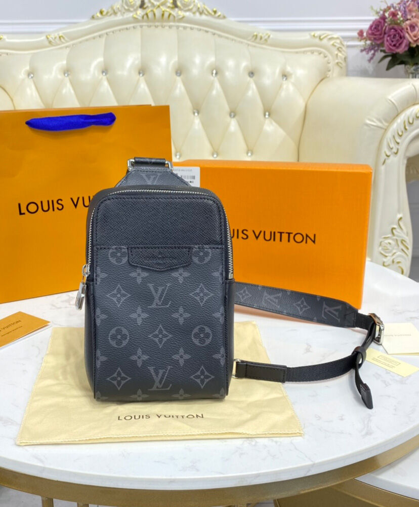Louis Vuitton Outdoor Slingbag M30741 Black - Image 3