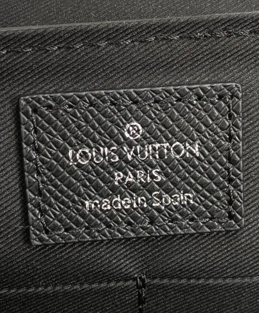 Louis Vuitton New Messenger M30745 M30746 - Image 10