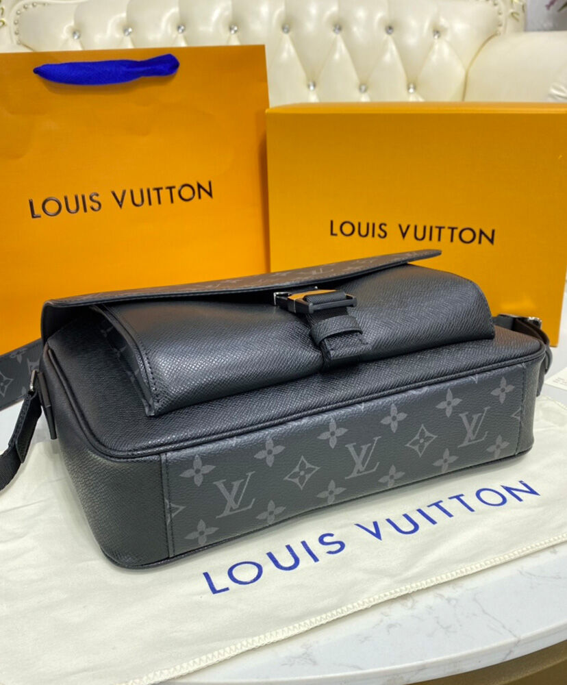 Louis Vuitton New Messenger M30745 M30746 - Image 5