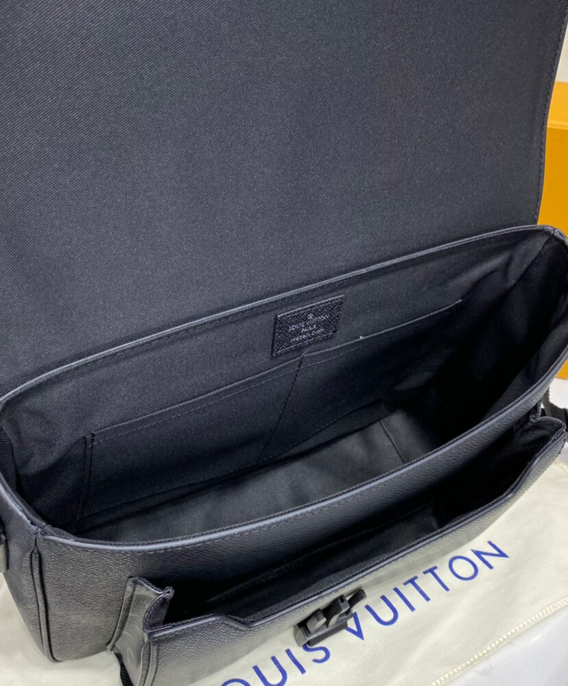 Louis Vuitton New Messenger M30745 M30746 - Image 9