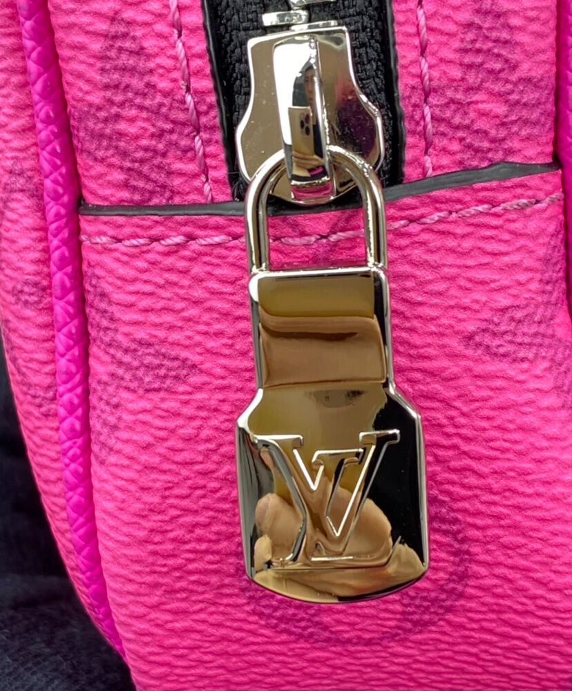 Louis Vuitton Outdoor Pouch M30755 M30781 - Image 7