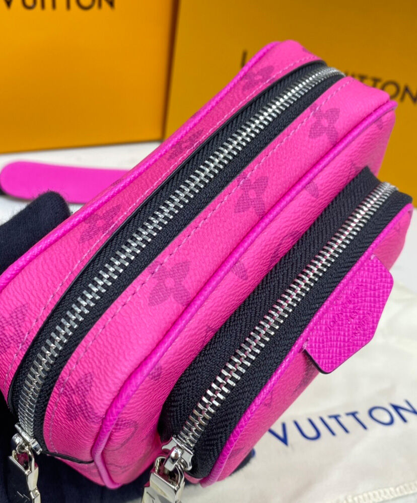Louis Vuitton Outdoor Pouch M30755 M30781 - Image 8