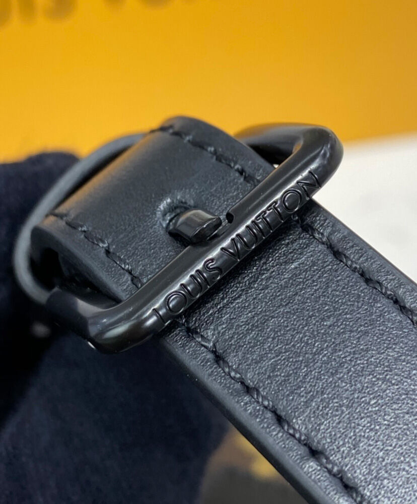 Louis Vuitton Christopher Wearable Wallet M69404 Brown - Image 8