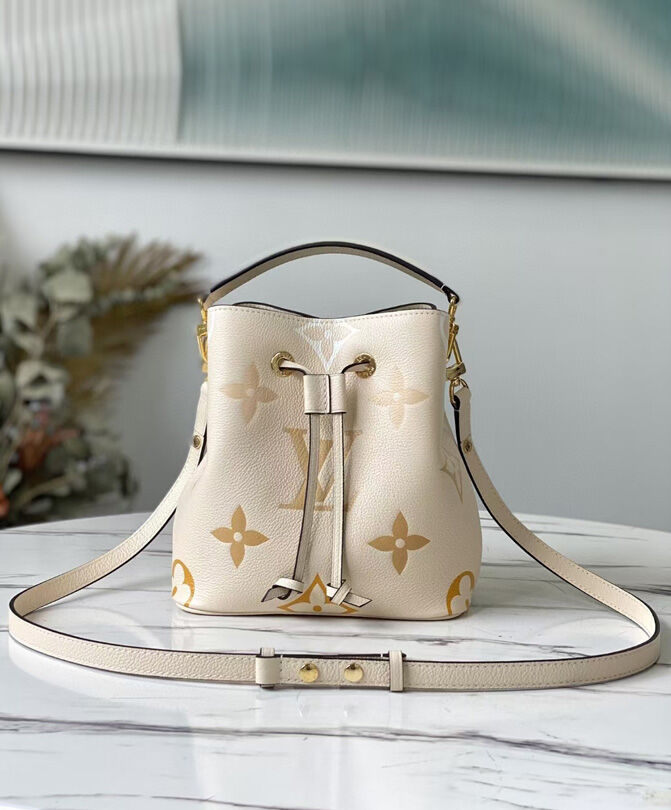 Louis Vuitton Neonoe BB M45709 M45716 - Image 2