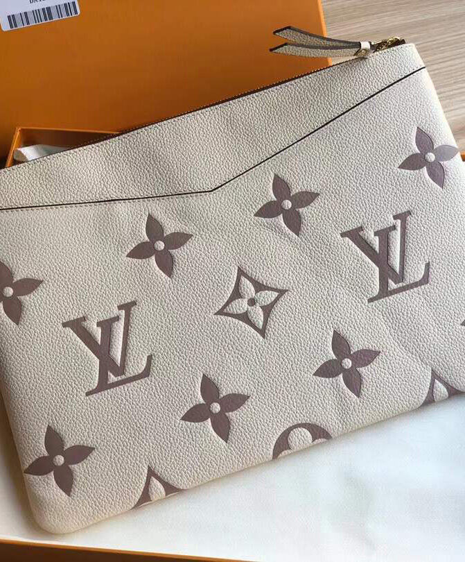 Louis Vuitton Daily Pouch M80174 Cream - Image 4