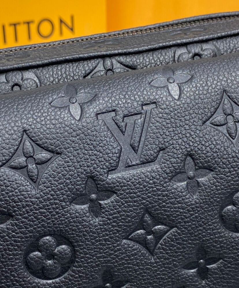 Louis Vuitton Steamer Messenger M57307 Black - Image 8