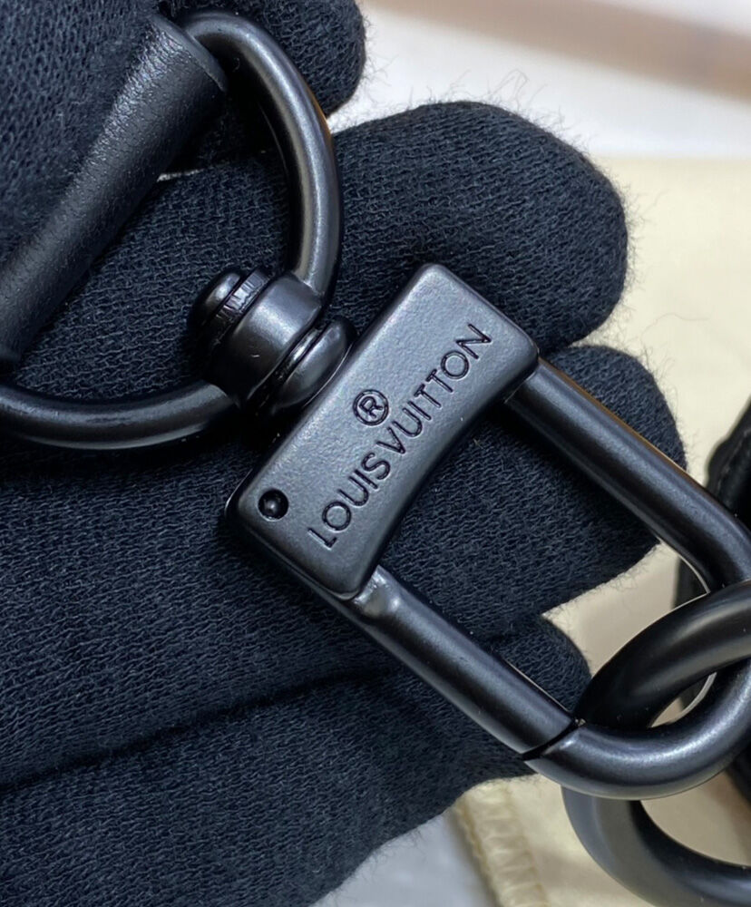 Louis Vuitton Trunk Messenger M57726 Black - Image 5