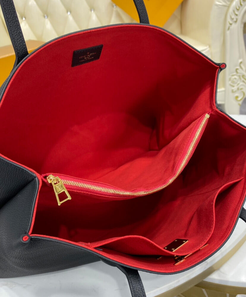 Louis Vuitton Lockme Shopper M57346 - Image 8