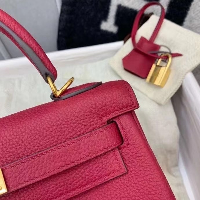 Hermes Kelly 25 Red Togo Epsom Golden Hardware - Image 3