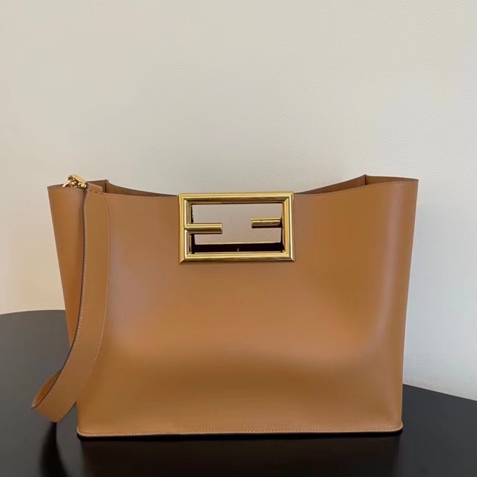 Fendi WAY Medium Beige leather bag - Image 10
