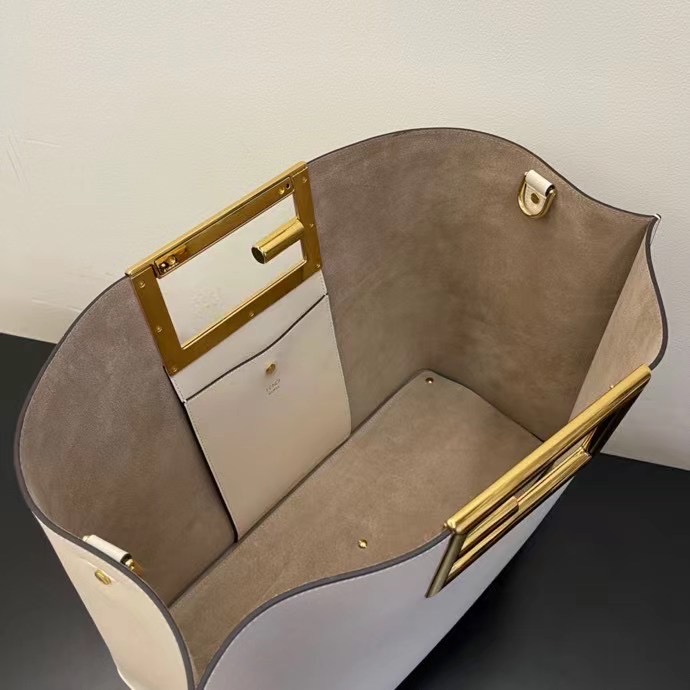 Fendi WAY Medium White leather bag - Image 8