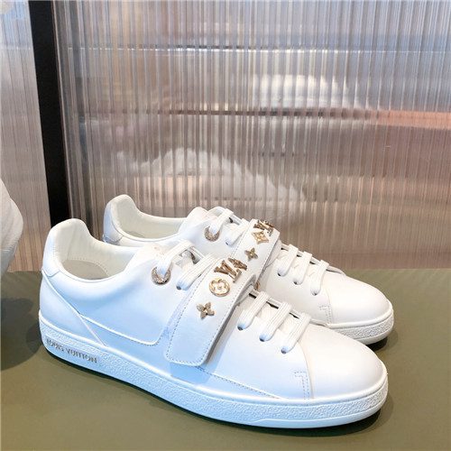 lv  sneaker womens