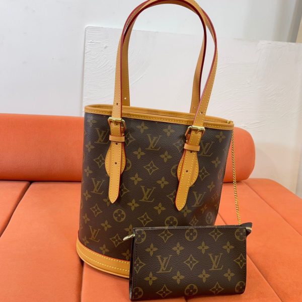 LOUIS VUITTON BUCKET PM