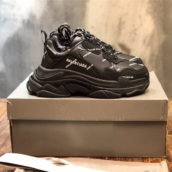BALENCIAGA Triple S sneakers