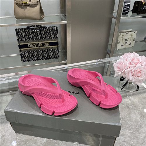 balenciaga flip flops