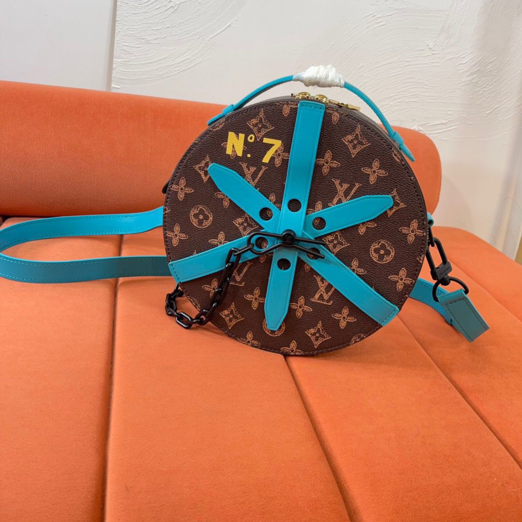Louis Vuitton Wheel Box Bag M59706 - Replica Bags and Shoes online