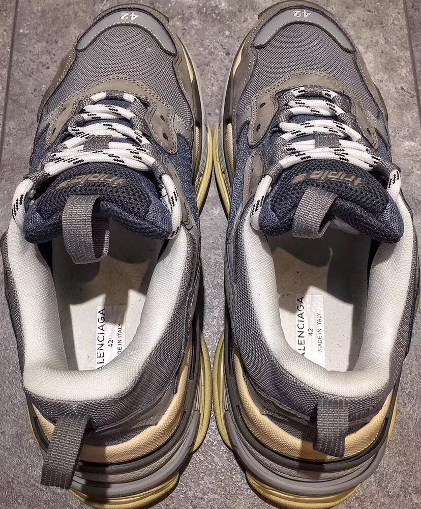 Balenciaga Unisex Triple S Sneakers - Image 5