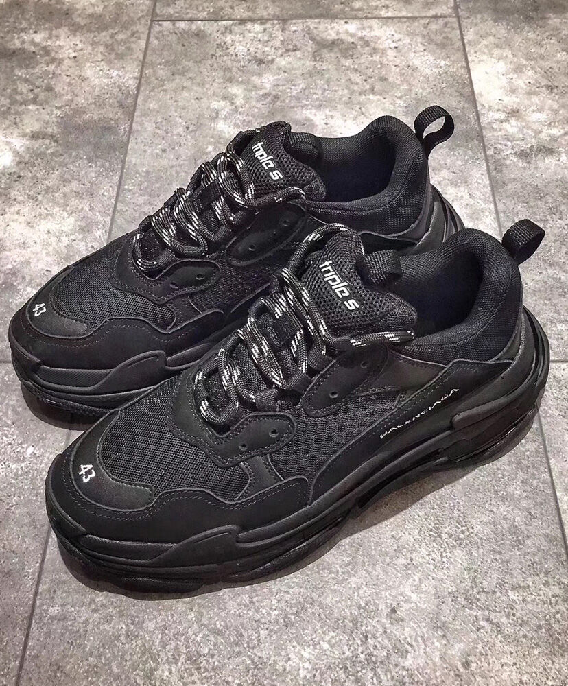 Balenciaga Unisex Triple S Sneakers - Image 3