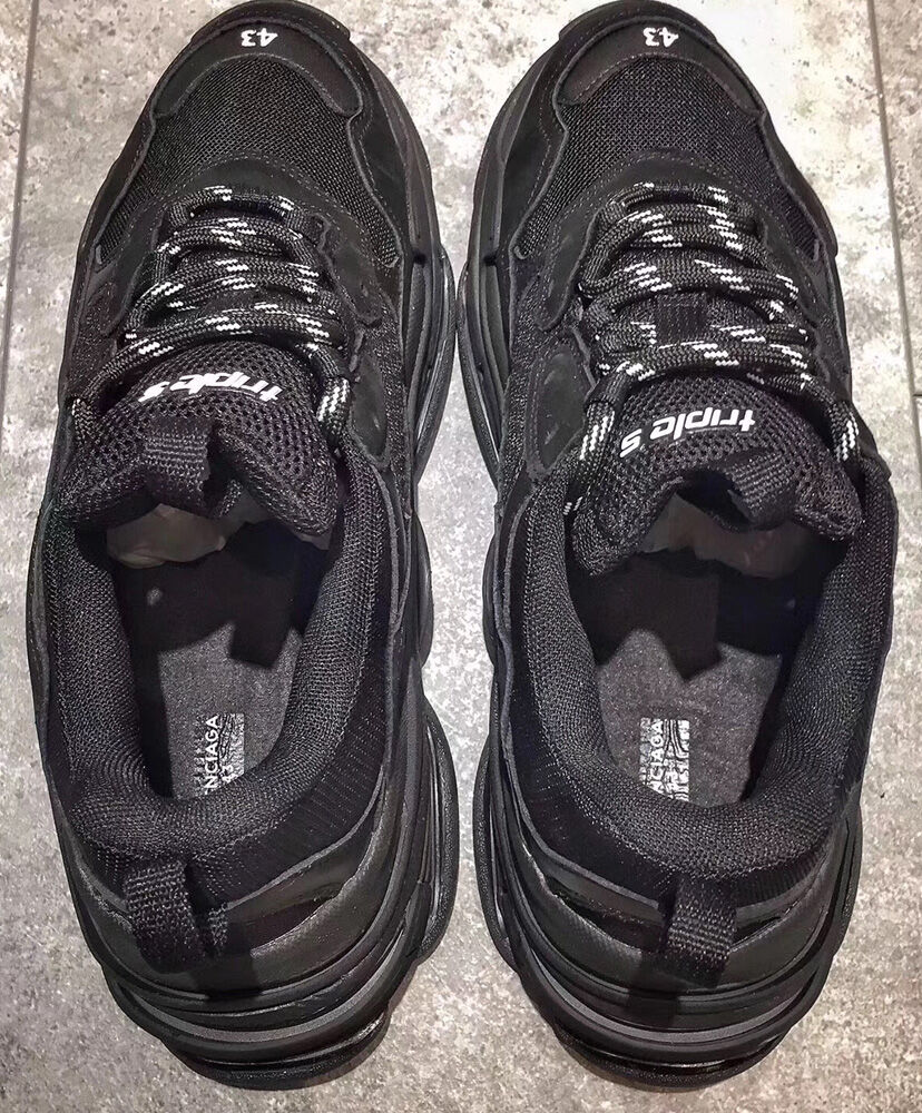 Balenciaga Unisex Triple S Sneakers - Image 5