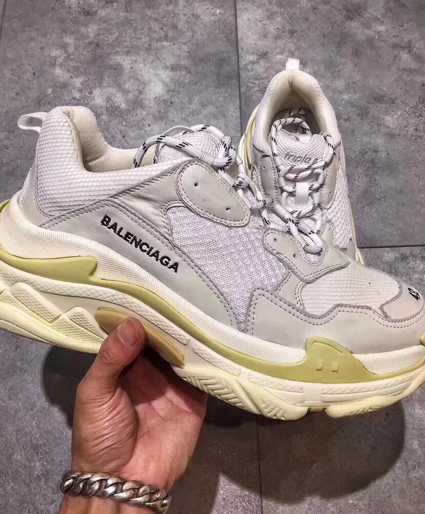 Balenciaga Unisex Triple S Sneakers - Image 4