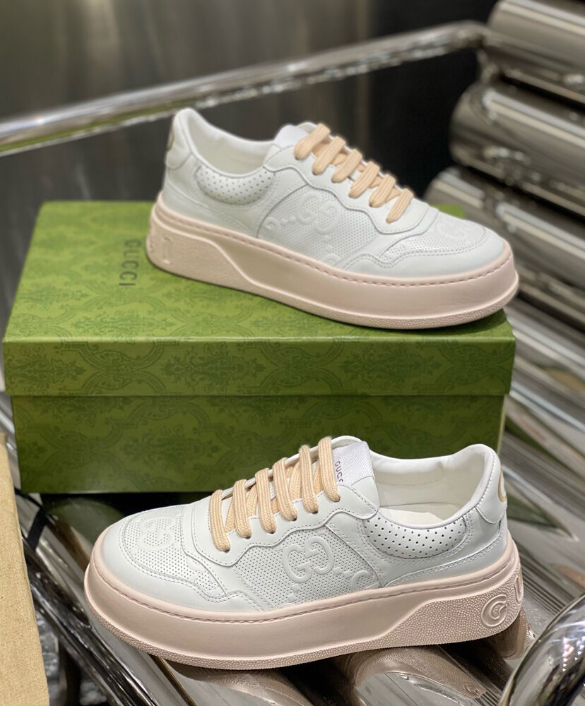 Gucci Unisex GG embossed sneaker Black - Image 4