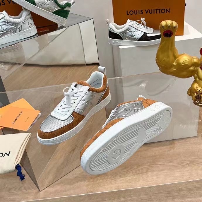 Louis Vuitton Trainer Men Shoes Coffee - Image 2