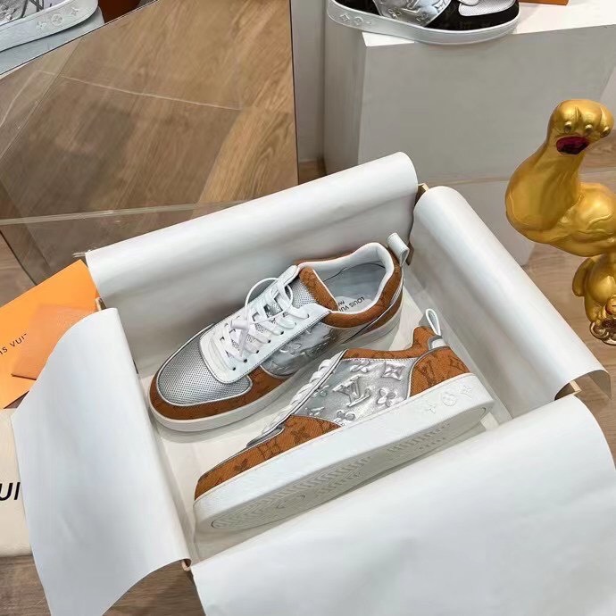 Louis Vuitton Trainer Men Shoes Coffee - Image 4