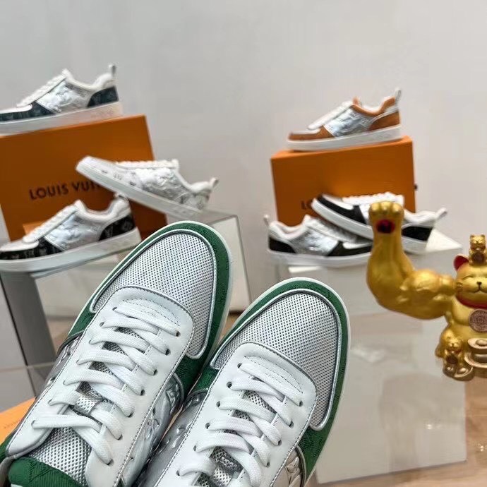 Louis Vuitton Trainer Men Shoes - Image 10