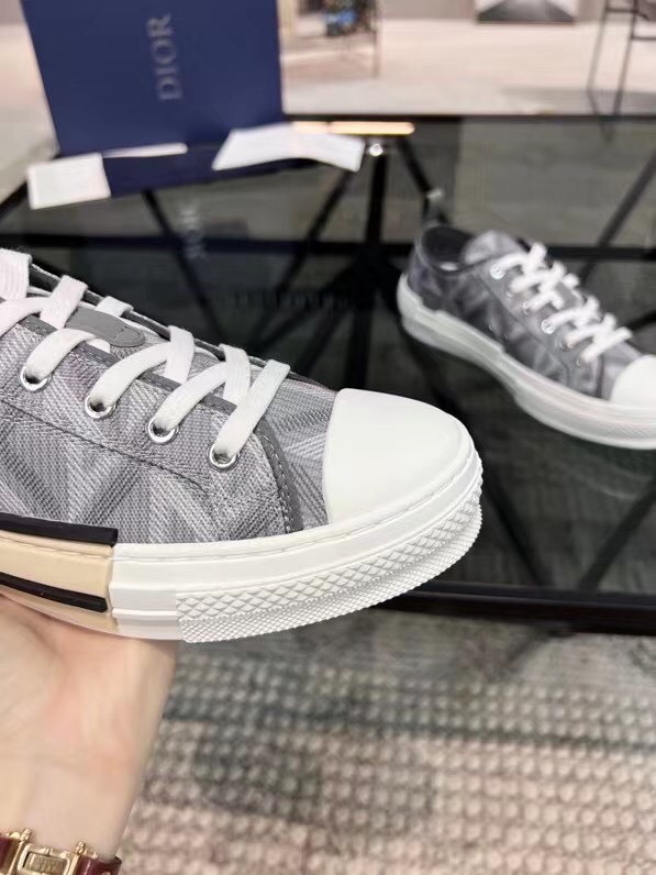 Dior Low Top Sneaker Unisex - Image 6