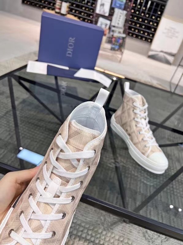 Dior Hight Top Sneaker Unisex - Image 8