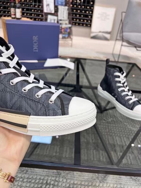 Dior Hight Top Sneaker Unisex - Image 7