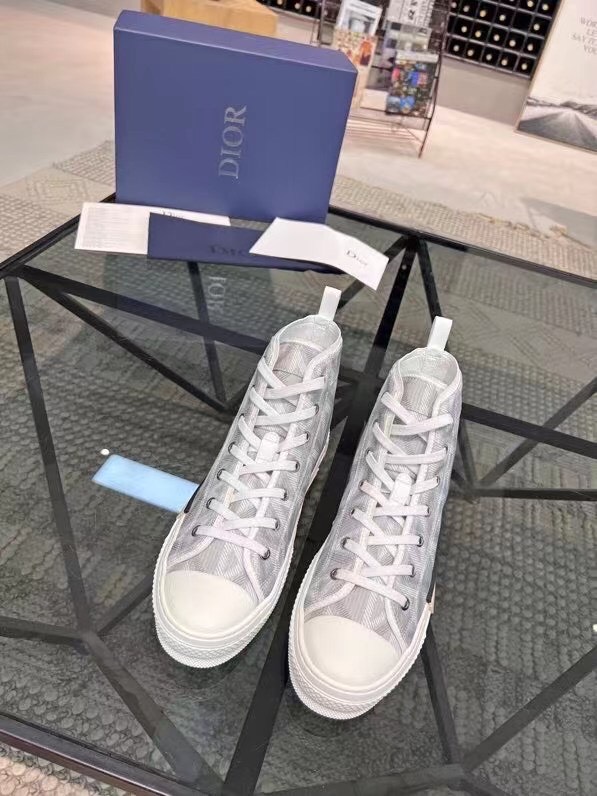 Dior Hight Top Sneaker Unisex - Image 3